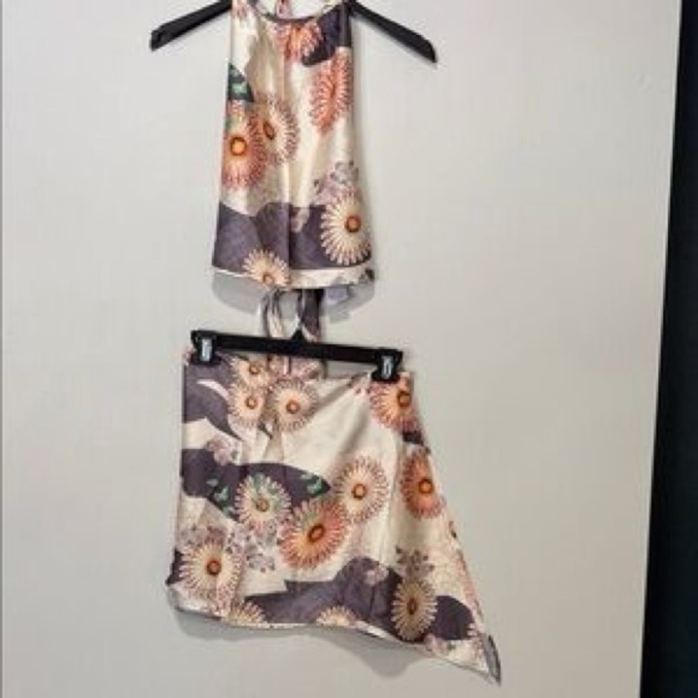Floral Print Satin Mini Skirt - Cream & Purple